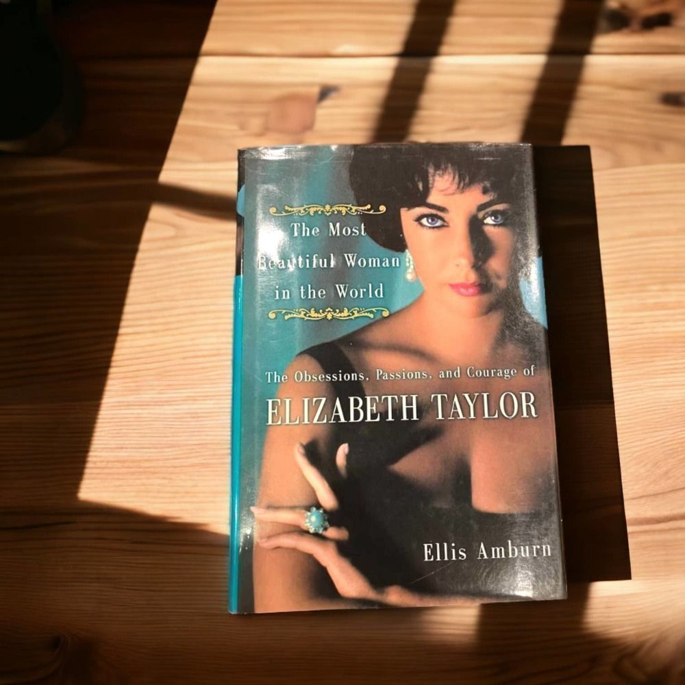 NWT! The Most Beautiful Woman In The World Elizabeth Taylor Bio